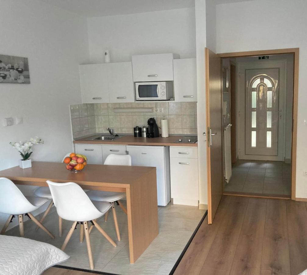Jade Apartman Hévíz Esterno foto